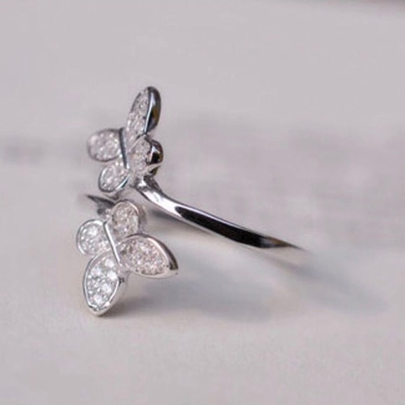 🦋BUTTERFLY💎💙💎RING ADJUSTABLE PERFECT GIFT OPEN - Picture 6 of 8